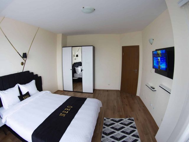 Спалня, част от едноспален апартамент, в Неро - целогодишен хотел в Пампорово